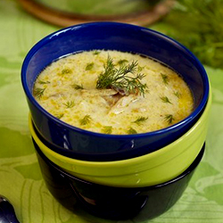 Рыбный суп по‑кубински с картофелем и зеленым горошком