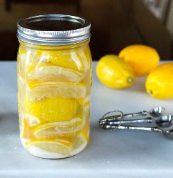 Маринованные лимоны из больших желтых лимонов