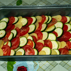  Картофель, запечённый с кабачками и помидорами