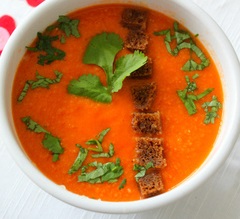 Суп гороховый на мясном бульоне с томатным соком