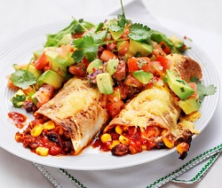 Enchilada (энчилада) —  тортилья с начинкой из риса, мяса и лука