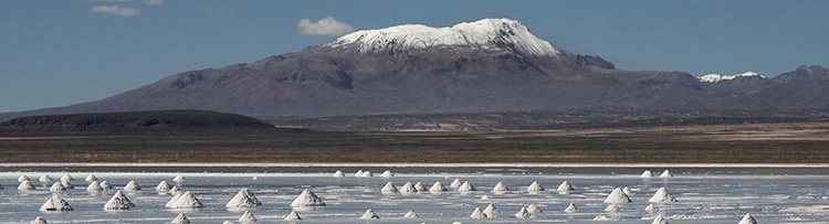 Панорама_соляной_пустыни_Уюни_в_Боливии.jpg