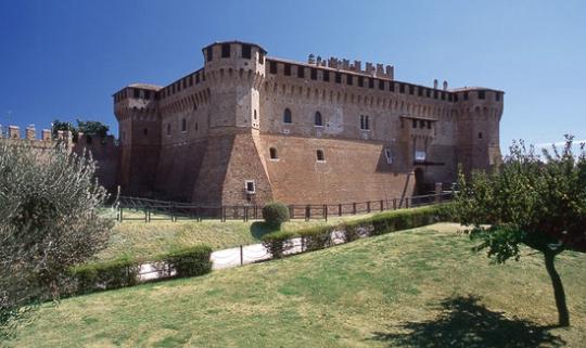 Замок Кастелло ди Градара