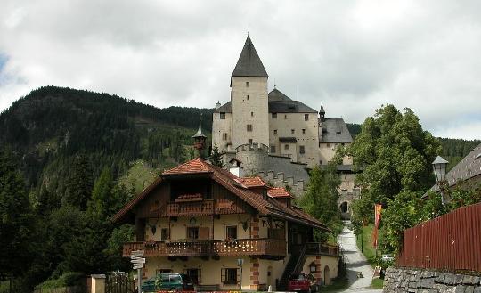 Замок Маутендорф