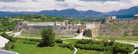 Замок Рокка ди Лонато